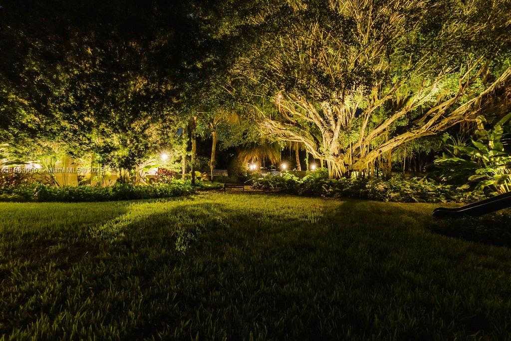 Small Image of 10524 SOUTH WEST 60TH AVE, Pinecrest Number 22