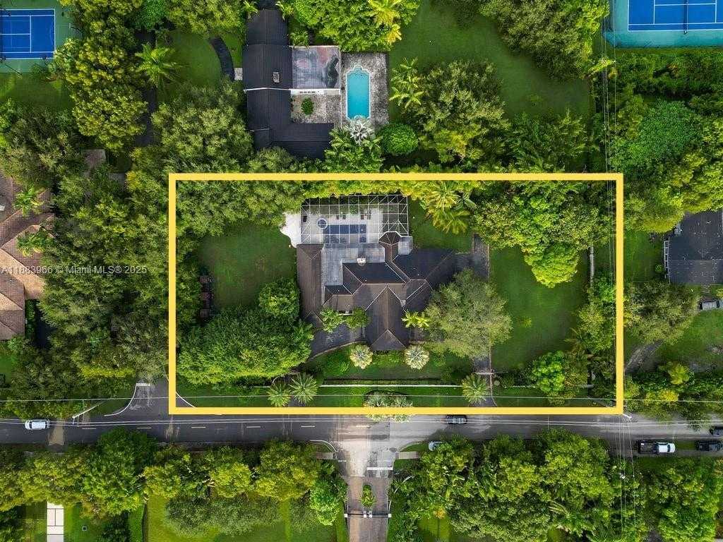 Small Image of 10524 SOUTH WEST 60TH AVE, Pinecrest Number 27