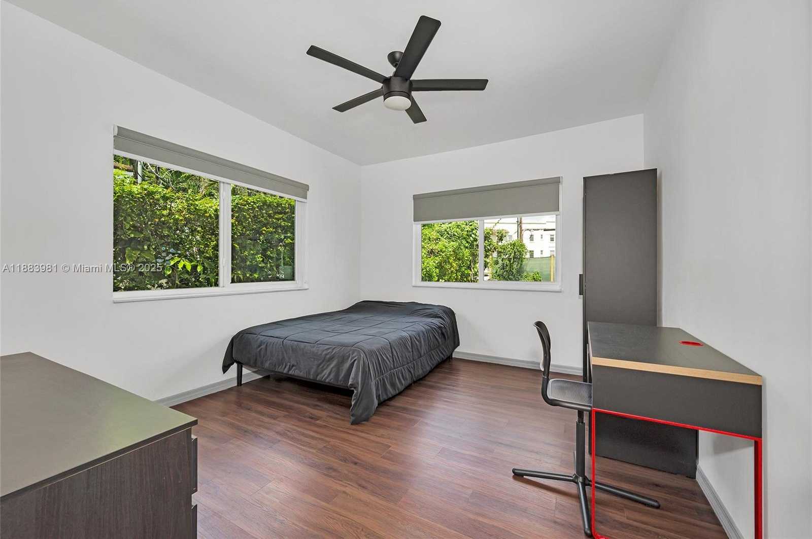 Small Image of 335 ROMANO AVE, Coral Gables Number 19