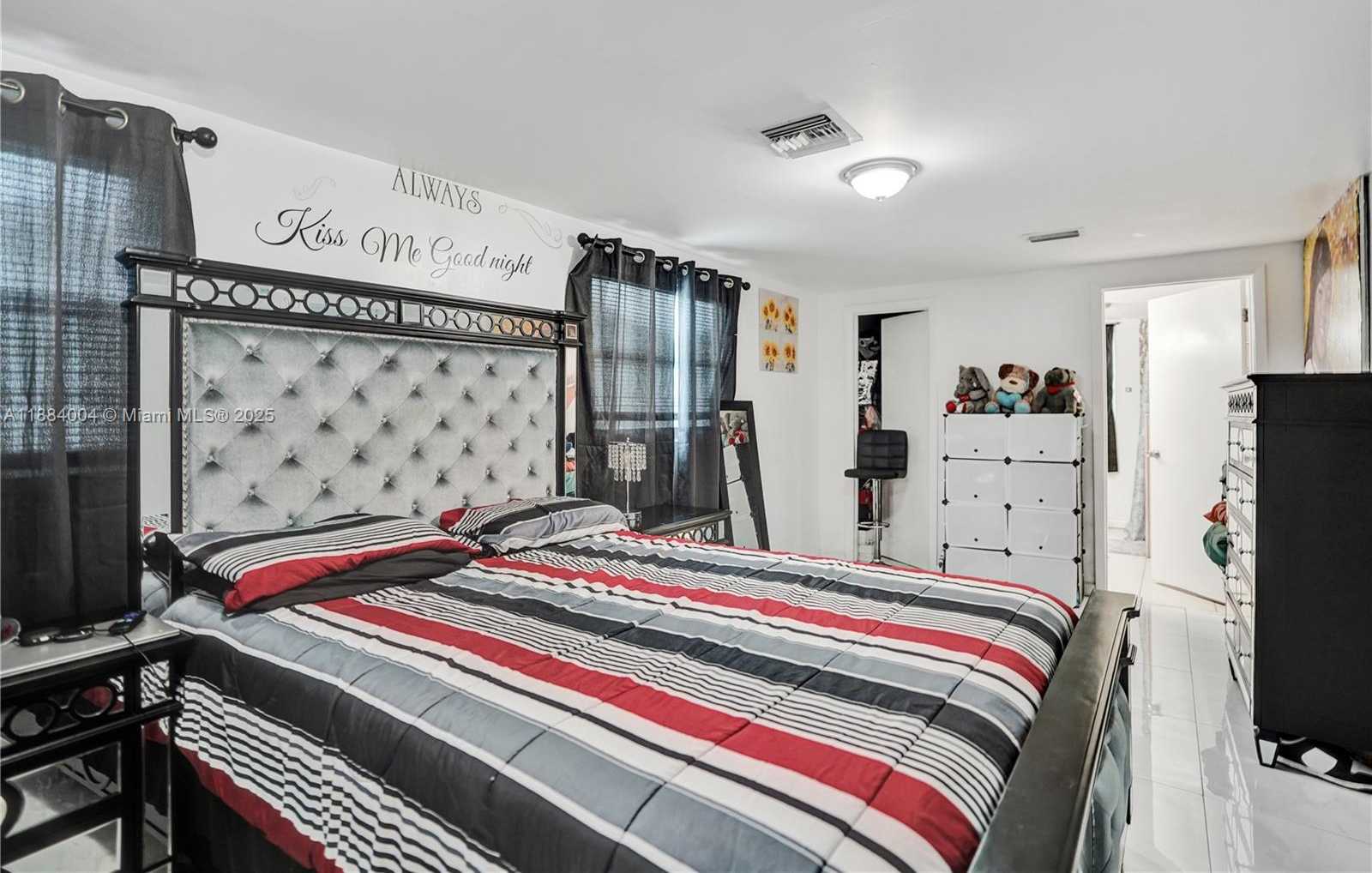 Small Image of 320 NORTH 71ST AVE, Hollywood Number 11