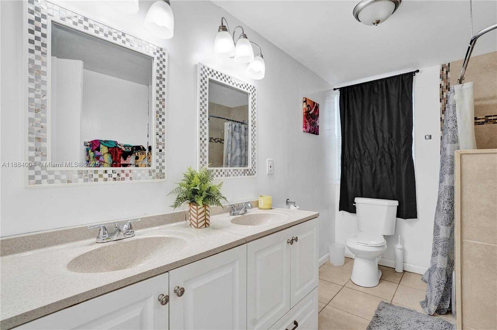 Small Image of 320 NORTH 71ST AVE, Hollywood Number 13