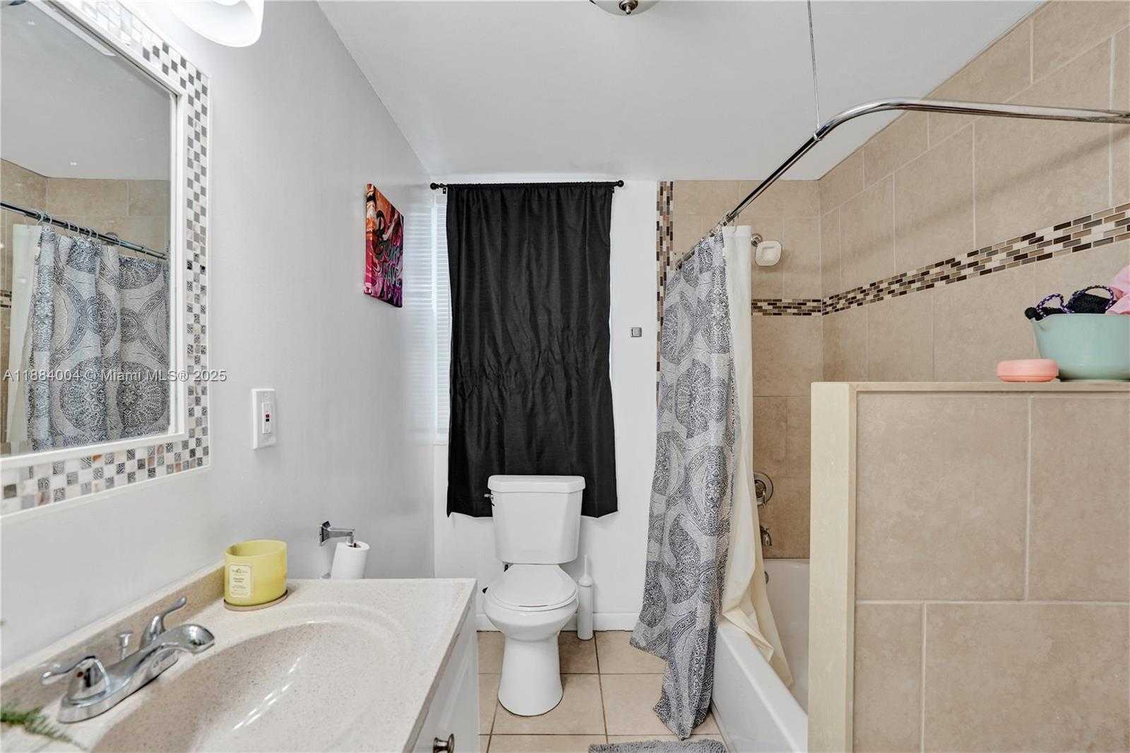 Small Image of 320 NORTH 71ST AVE, Hollywood Number 14