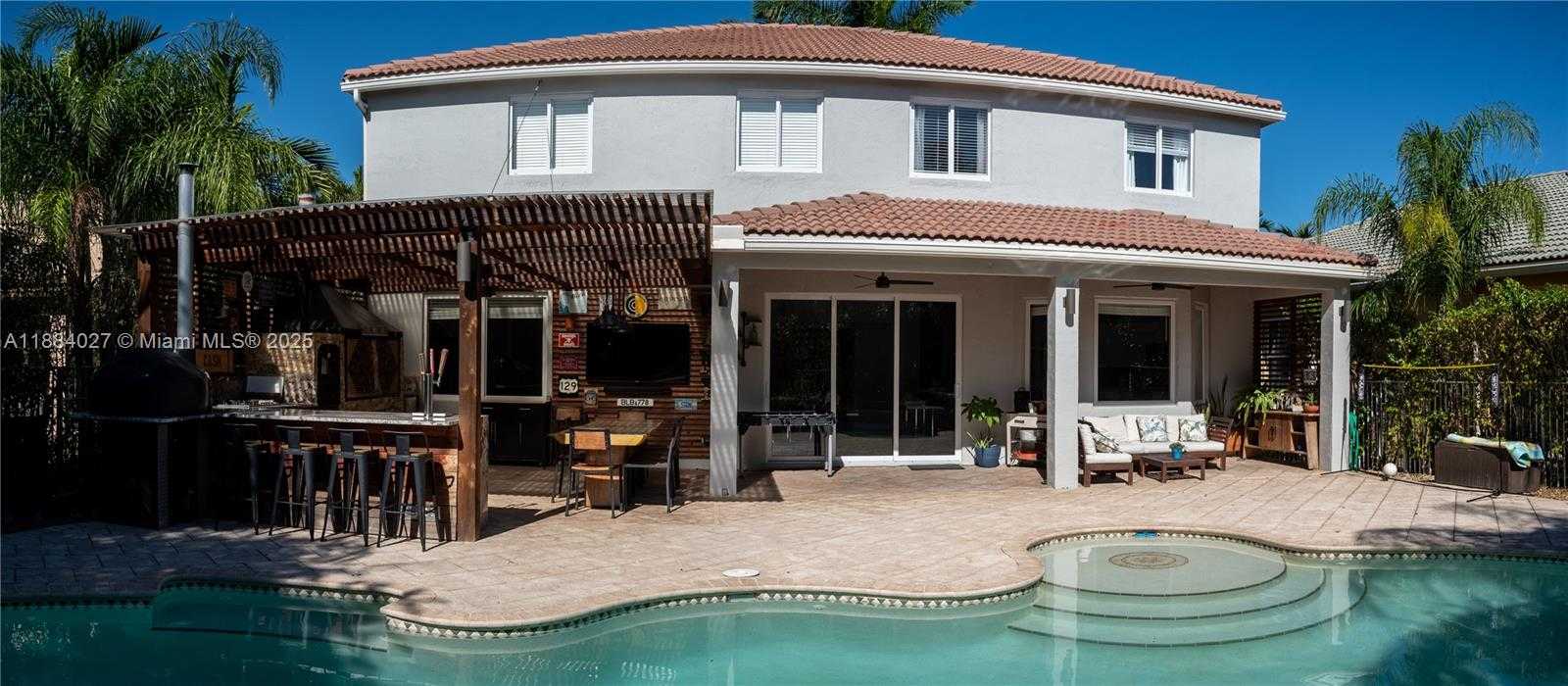 Small Image of 857 VANDA TER, Weston Number 34