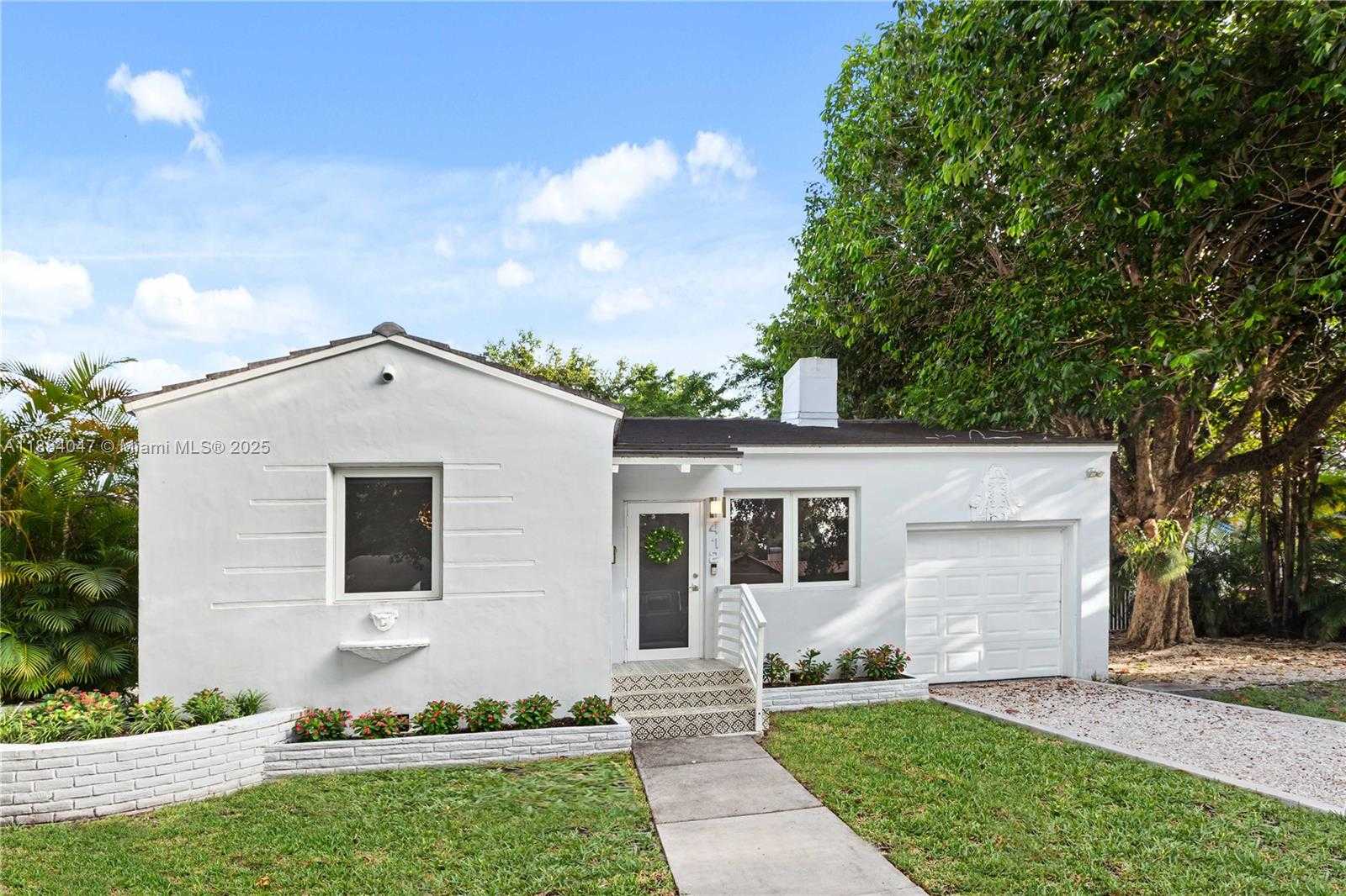 Small Image of 412 ZAMORA AVE, Coral Gables Number 3