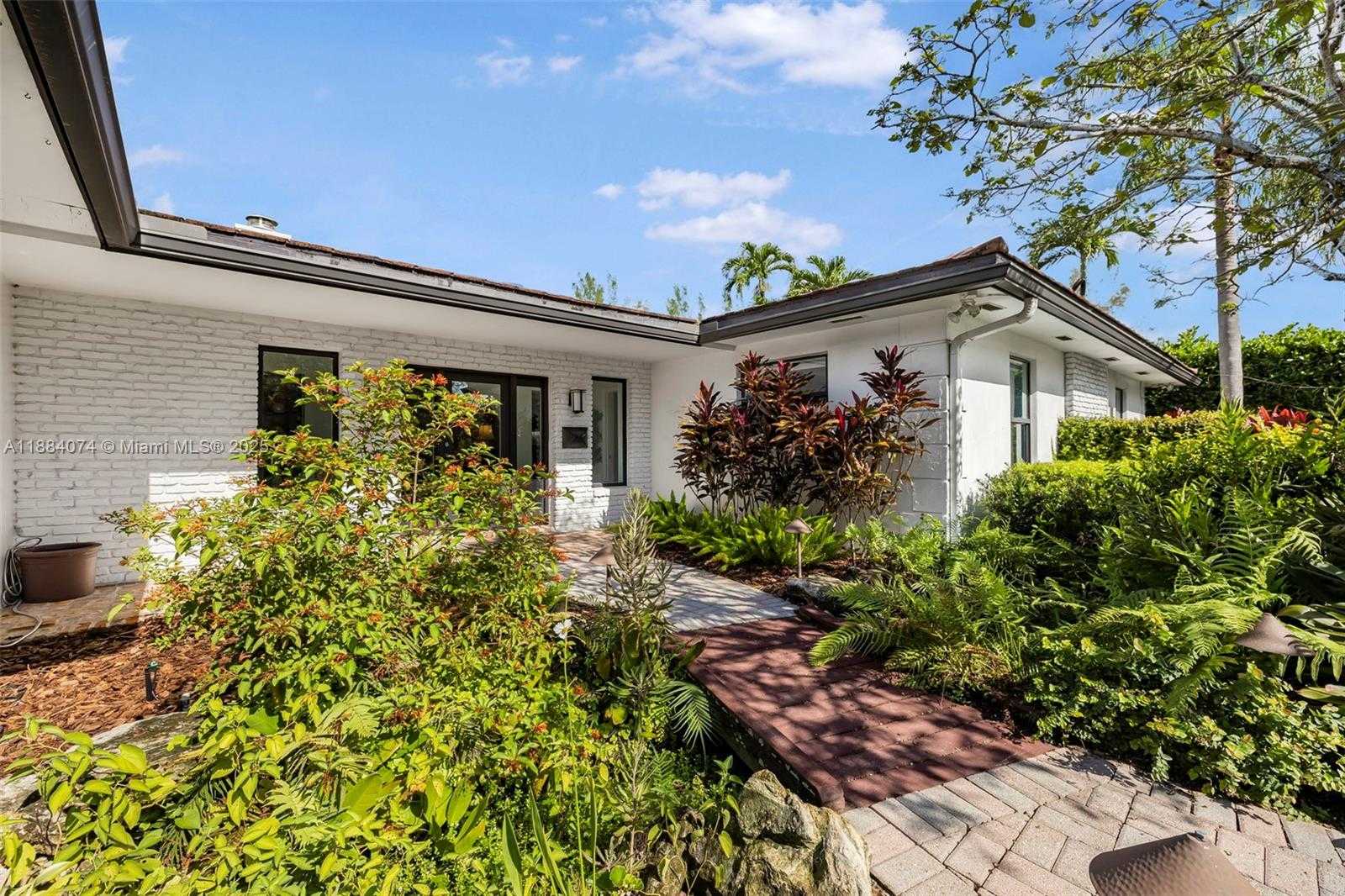 Small Image of 5120 CARILLO ST, Coral Gables Number 10