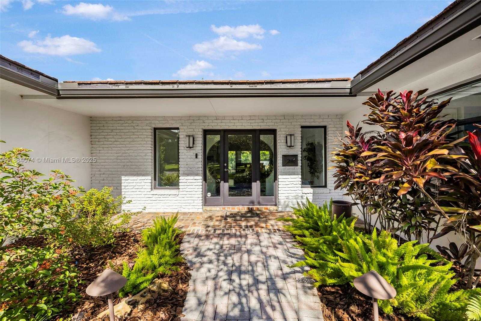 Small Image of 5120 CARILLO ST, Coral Gables Number 11