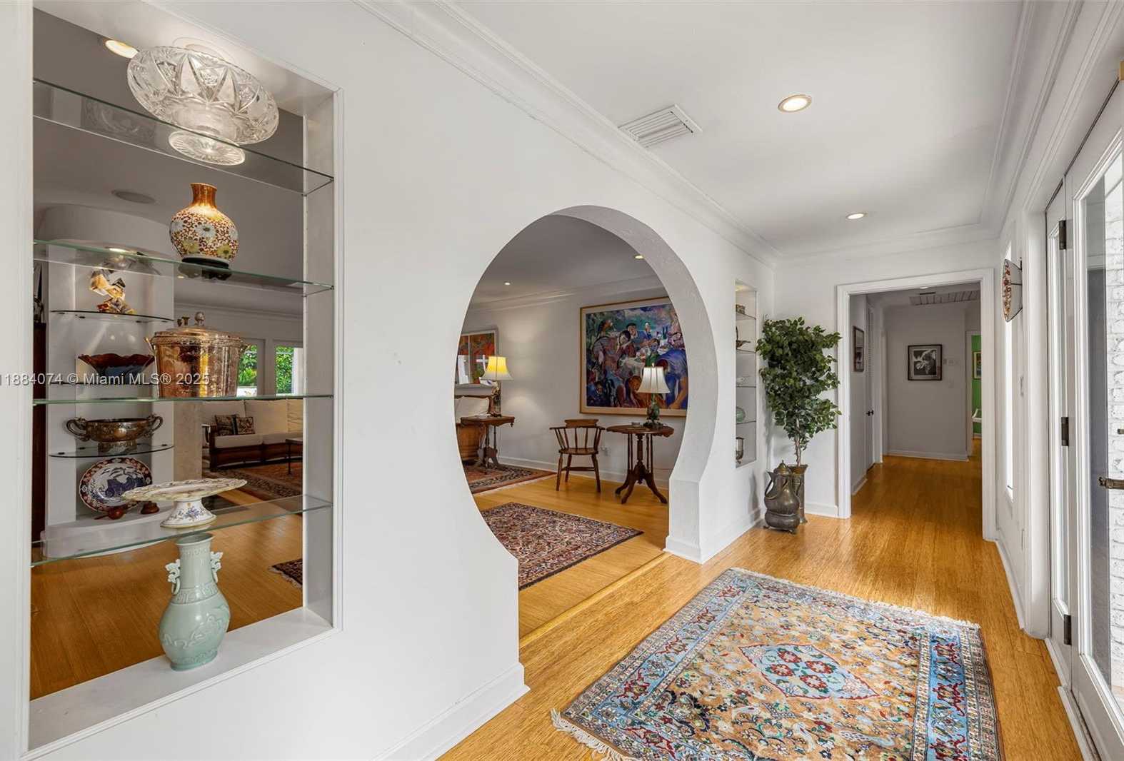 Small Image of 5120 CARILLO ST, Coral Gables Number 13