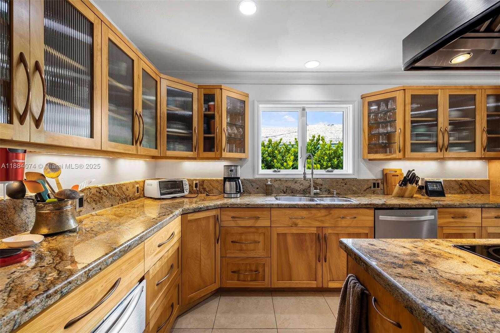 Small Image of 5120 CARILLO ST, Coral Gables Number 22