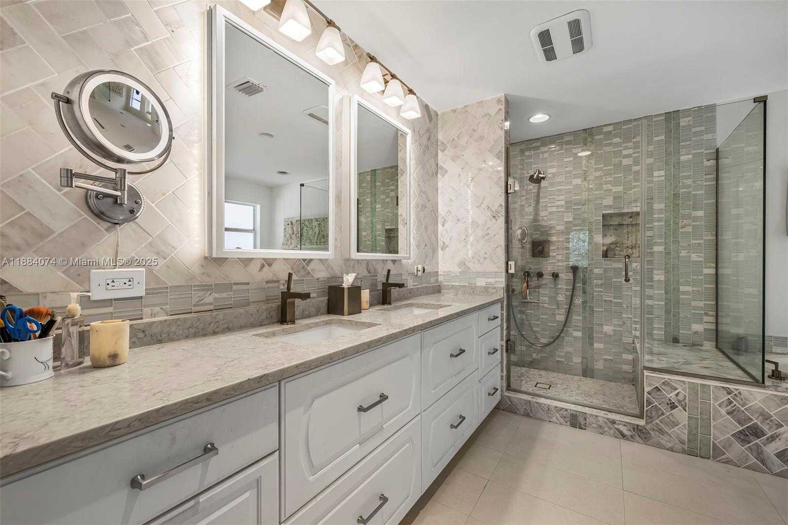 Small Image of 5120 CARILLO ST, Coral Gables Number 36