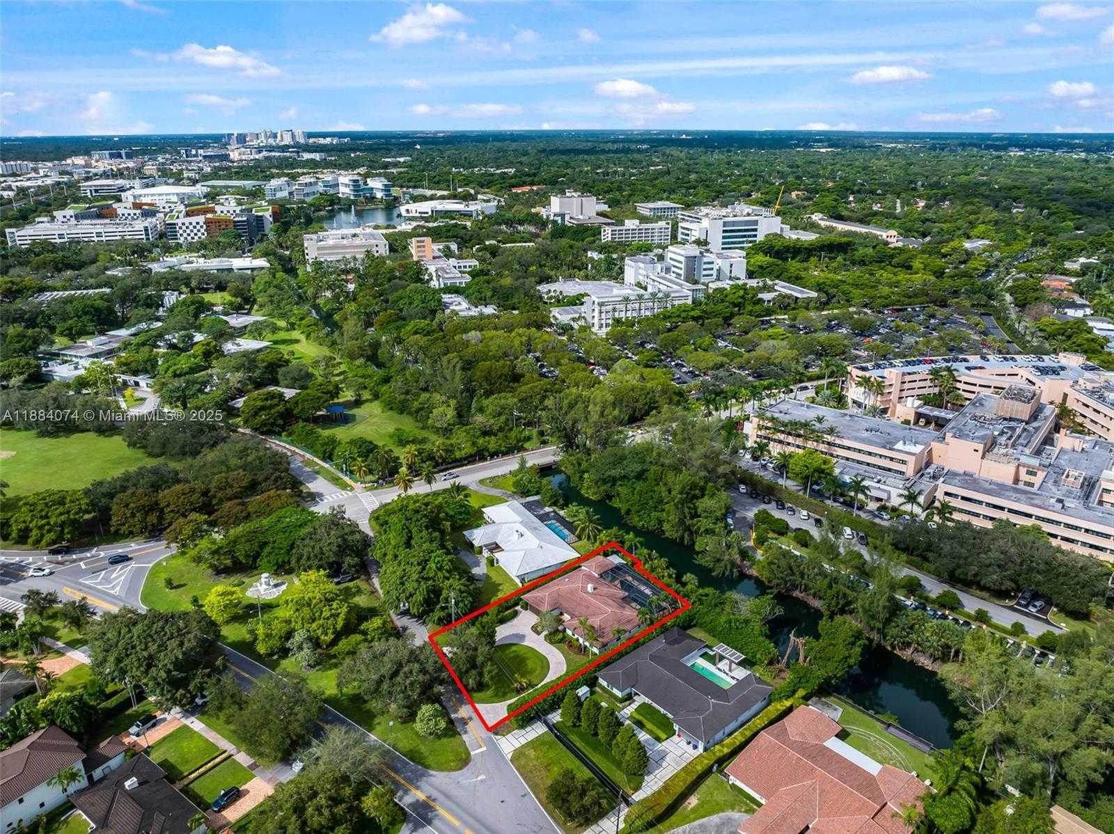 Small Image of 5120 CARILLO ST, Coral Gables Number 60