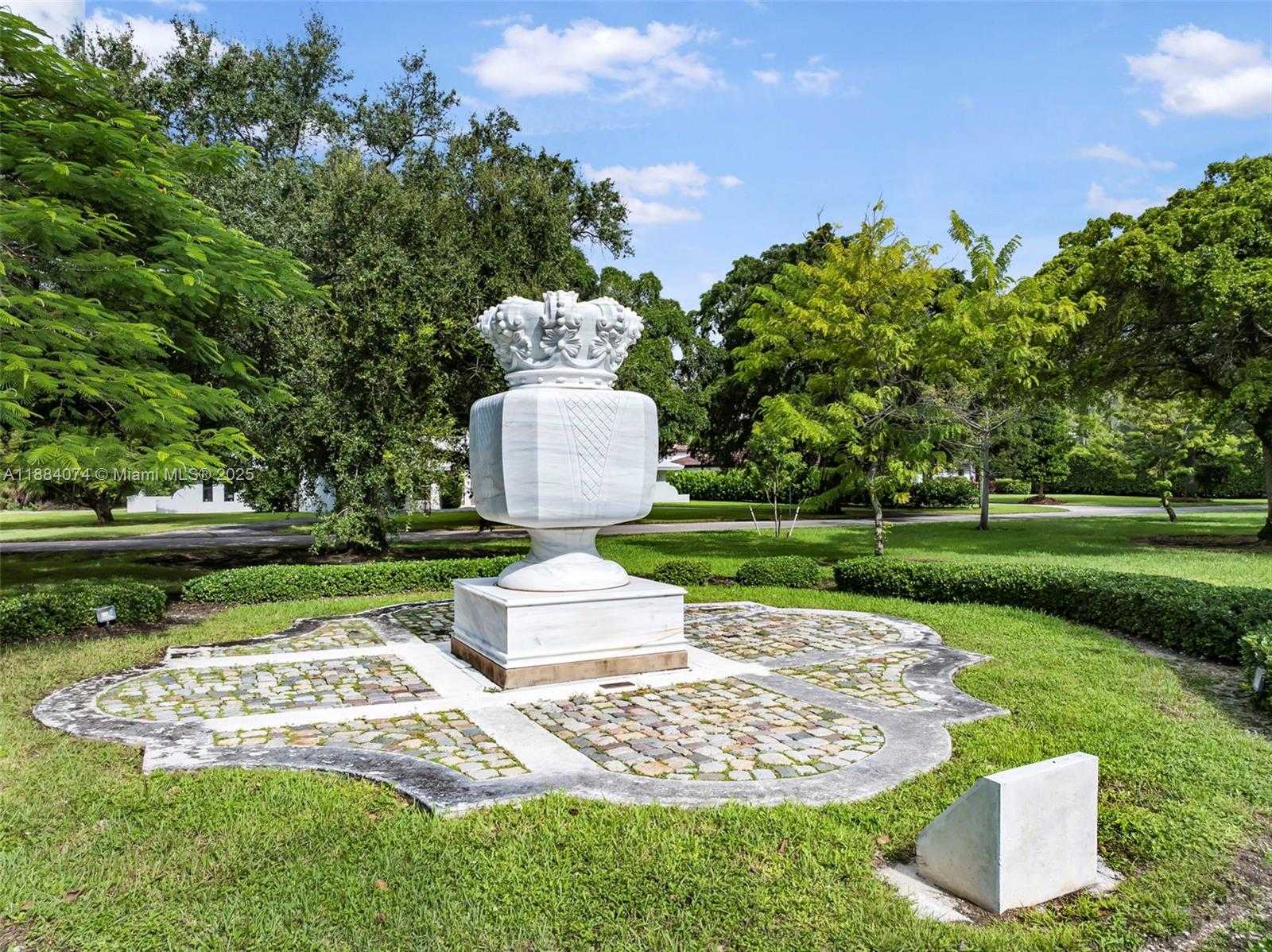 Small Image of 5120 CARILLO ST, Coral Gables Number 64