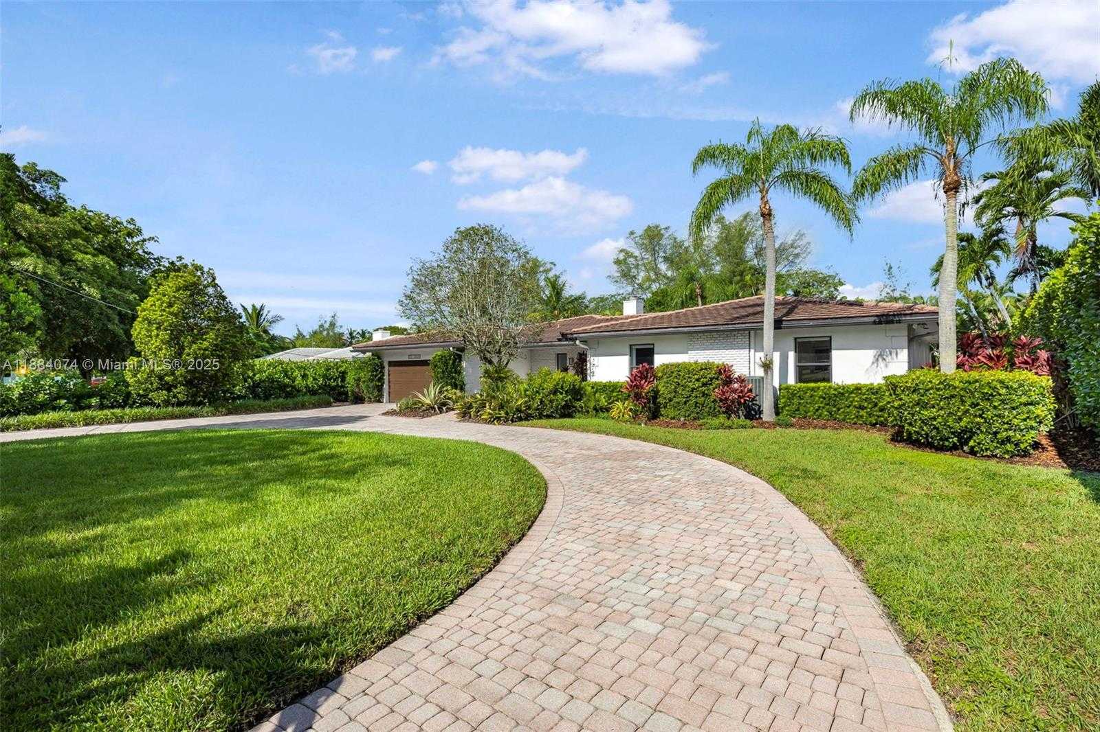 Small Image of 5120 CARILLO ST, Coral Gables Number 9