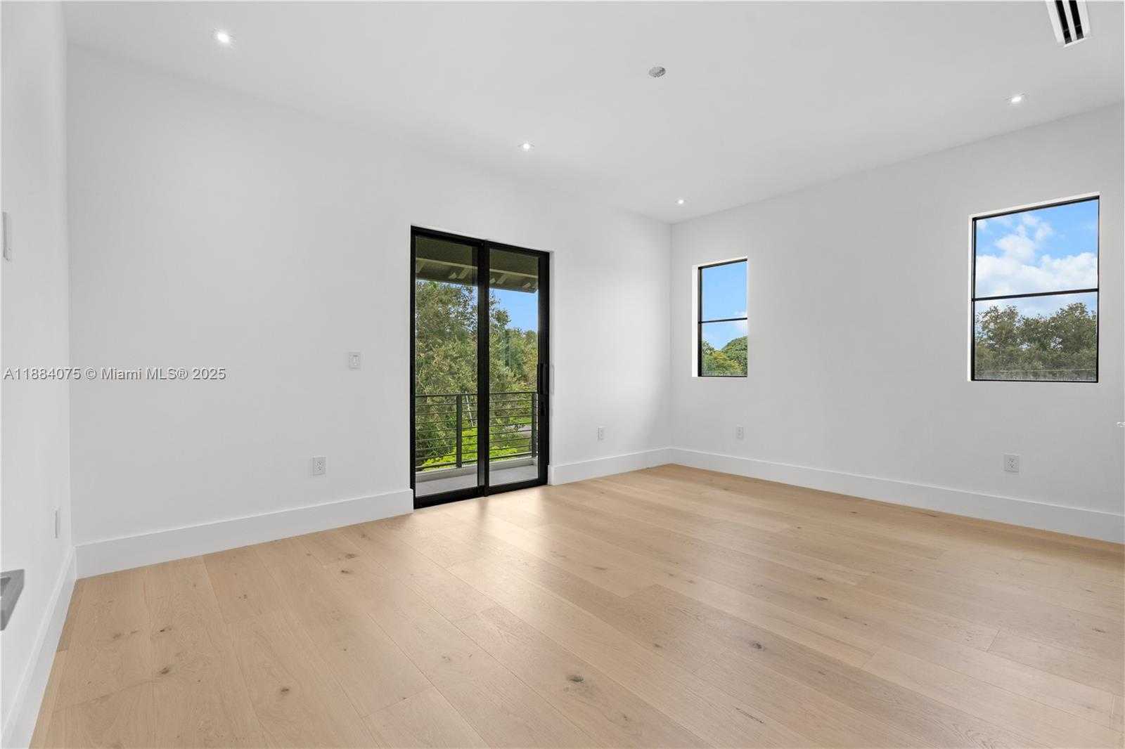 Small Image of 7001 SOUTH WEST 71ST AVE, Miami Number 22