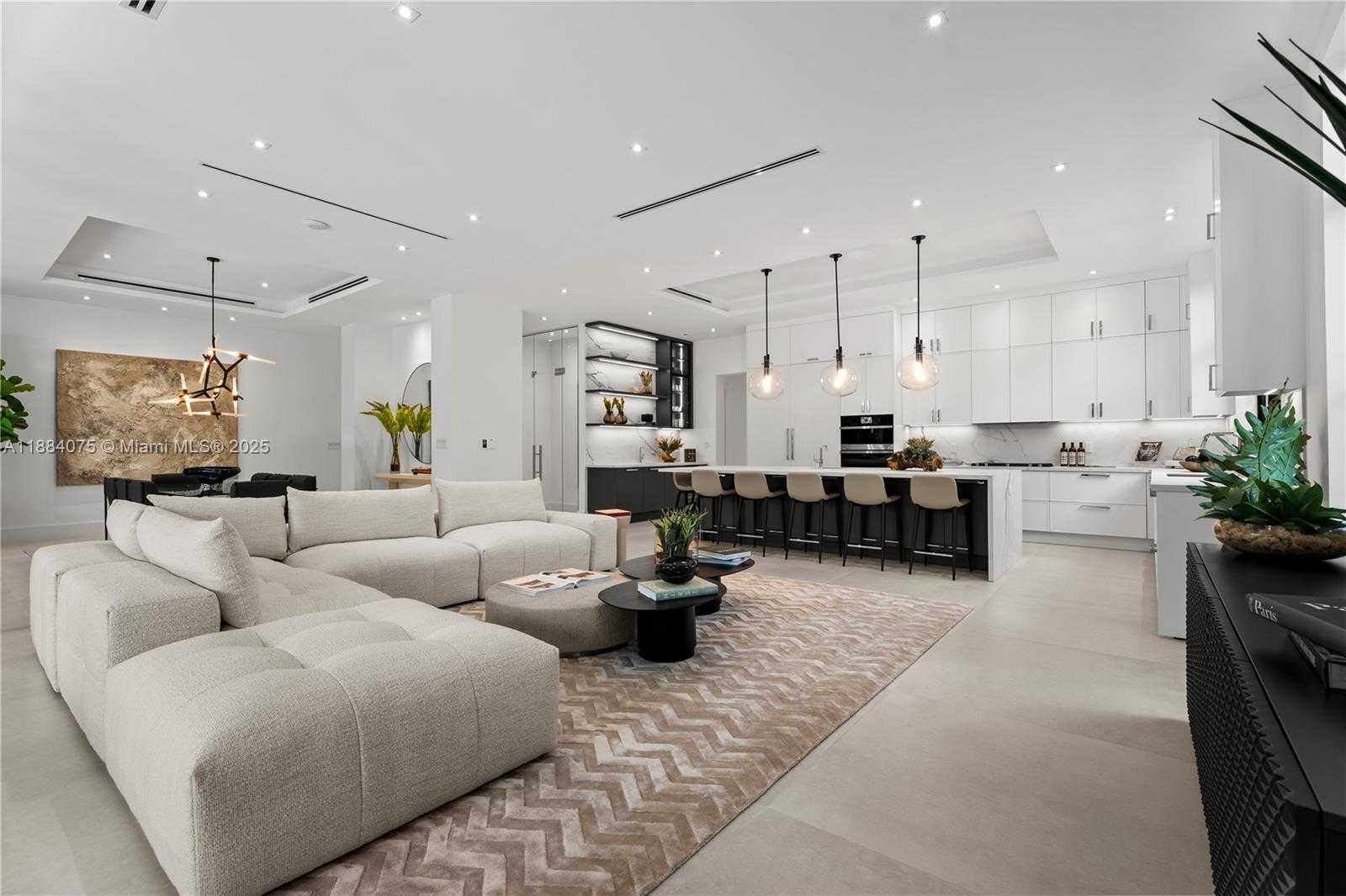 Small Image of 7001 SOUTH WEST 71ST AVE, Miami Number 3