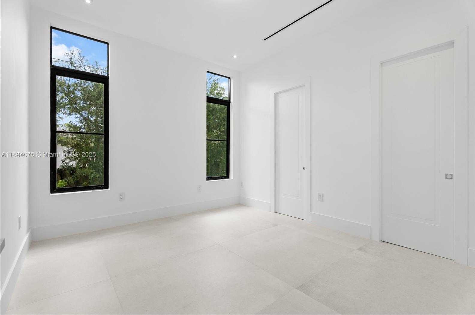 Small Image of 7001 SOUTH WEST 71ST AVE, Miami Number 39