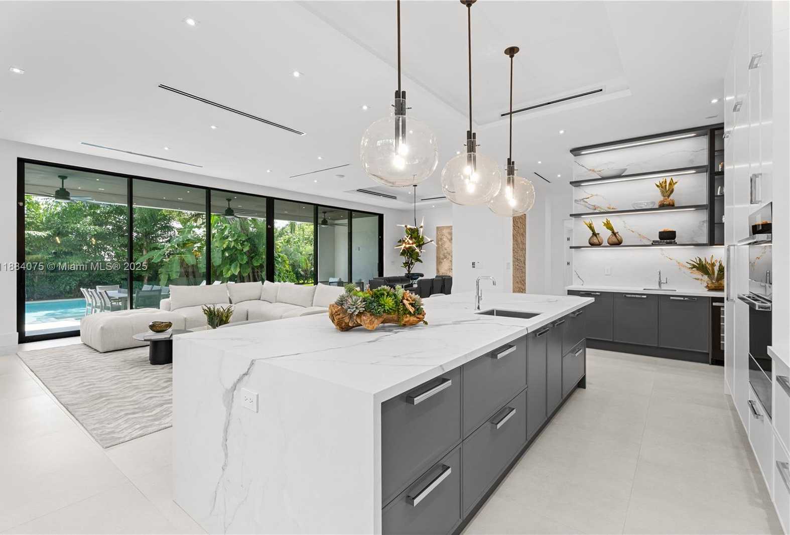 Small Image of 7001 SOUTH WEST 71ST AVE, Miami Number 4