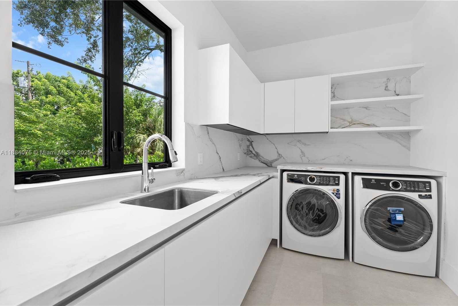 Small Image of 7001 SOUTH WEST 71ST AVE, Miami Number 40