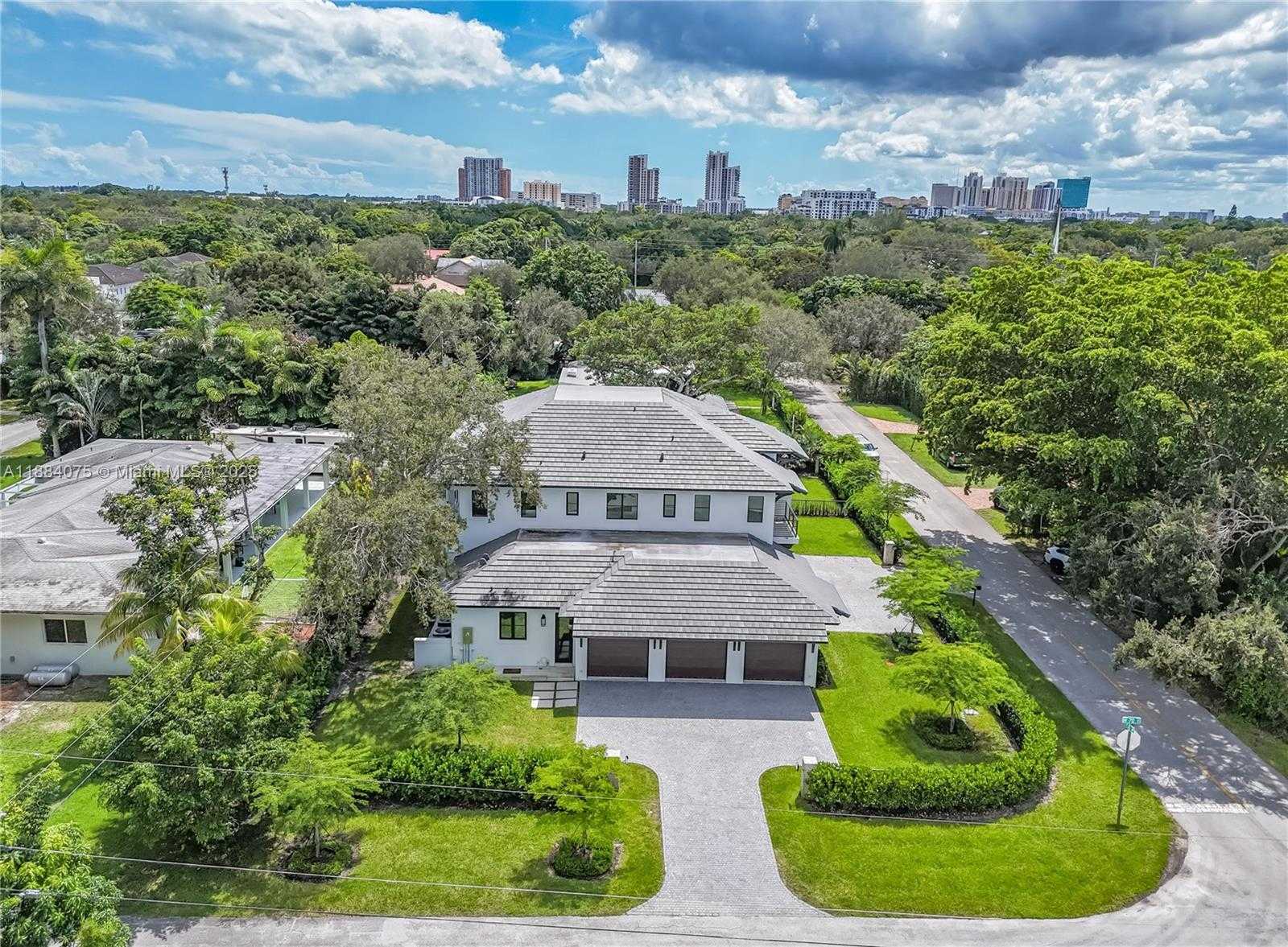 Small Image of 7001 SOUTH WEST 71ST AVE, Miami Number 49