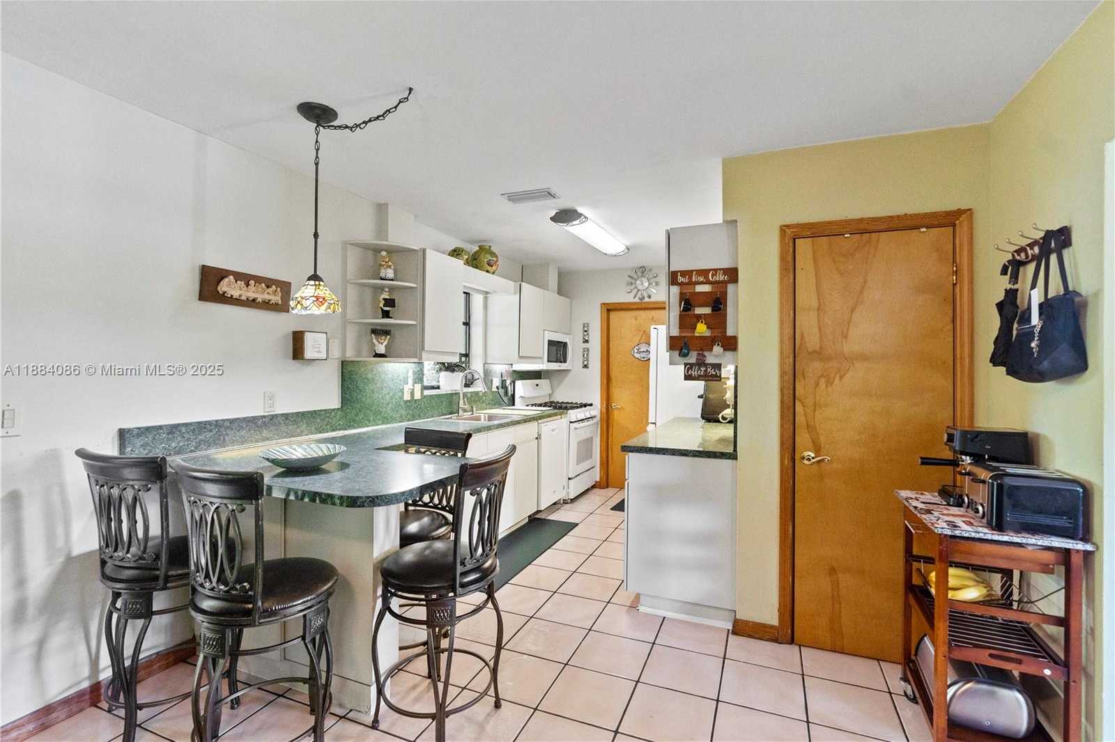 Small Image of 19910 SOUTH WEST 92ND AVE, Cutler Bay Number 26
