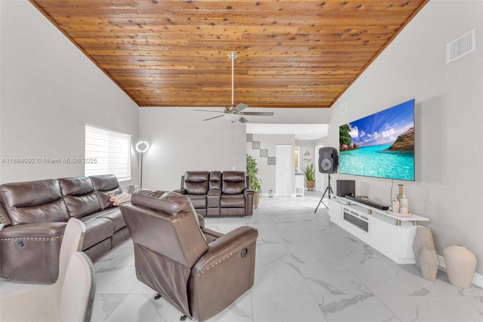 Small Image of 930 SOUTH WEST 108TH AVE, Pembroke Pines Number 13