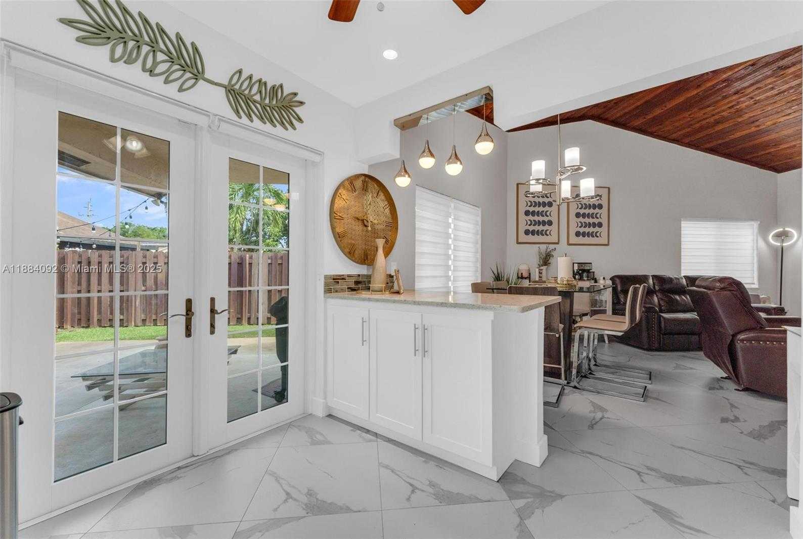Small Image of 930 SOUTH WEST 108TH AVE, Pembroke Pines Number 14
