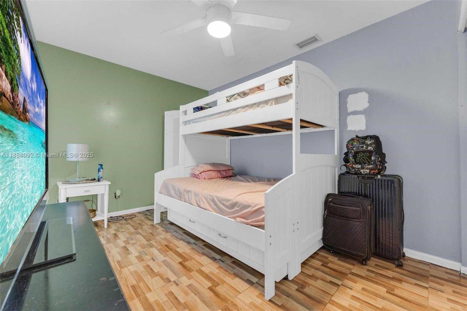 Small Image of 930 SOUTH WEST 108TH AVE, Pembroke Pines Number 21