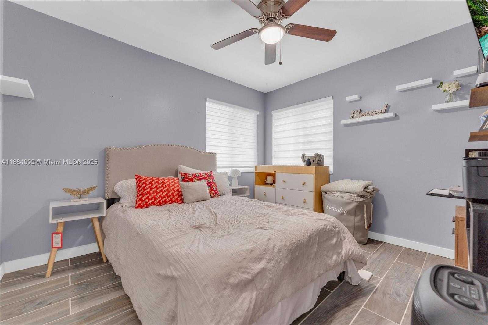 Small Image of 930 SOUTH WEST 108TH AVE, Pembroke Pines Number 23