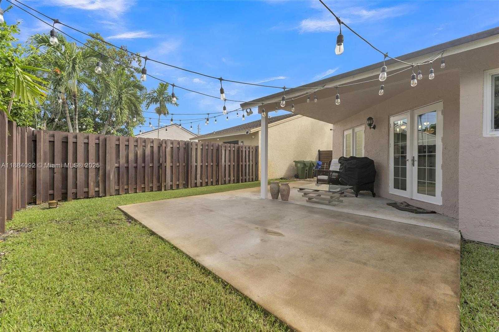 Small Image of 930 SOUTH WEST 108TH AVE, Pembroke Pines Number 34
