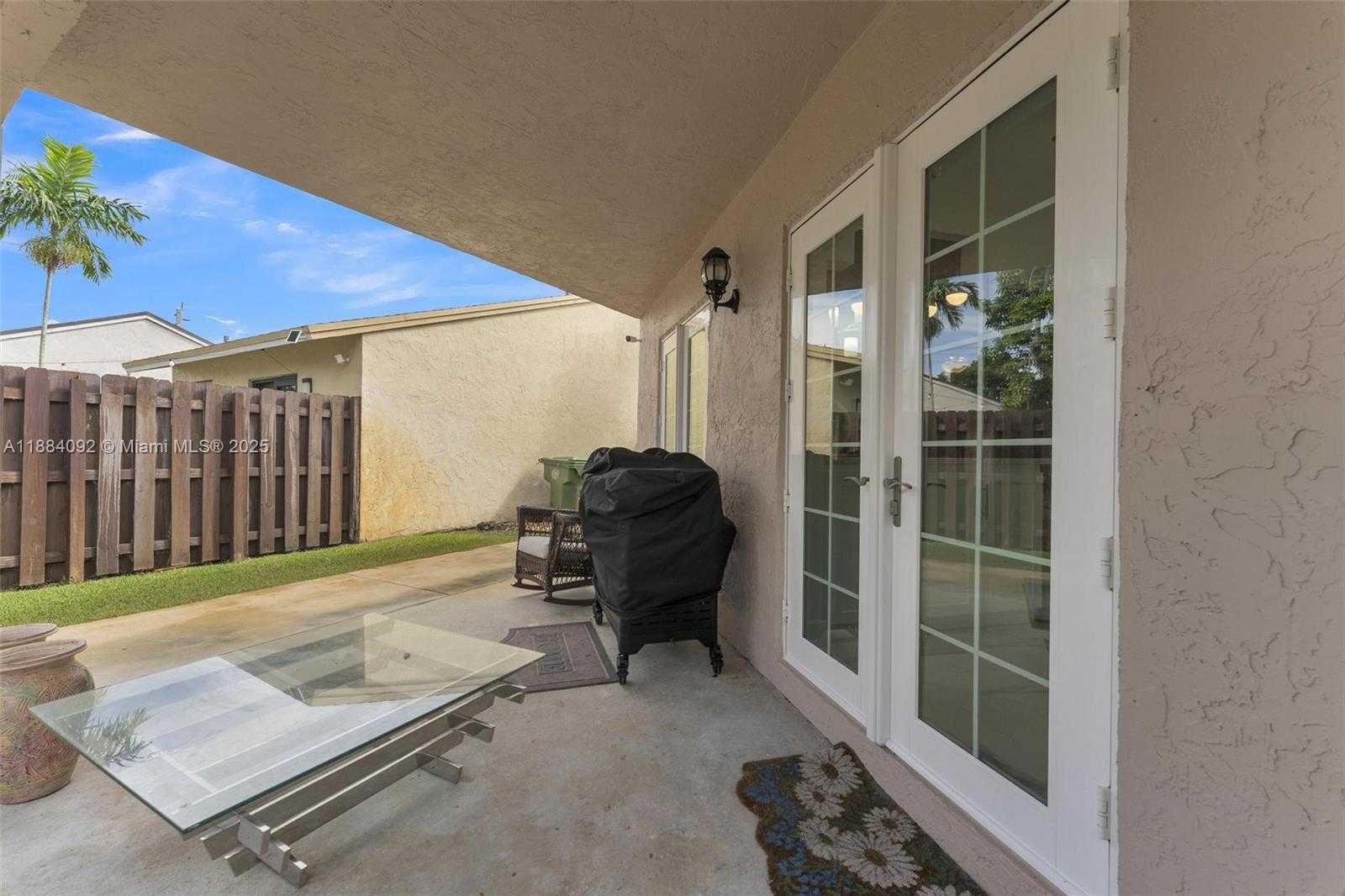 Small Image of 930 SOUTH WEST 108TH AVE, Pembroke Pines Number 38