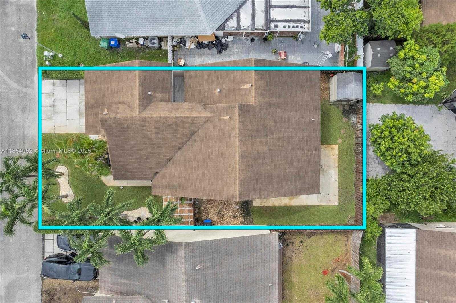 Small Image of 930 SOUTH WEST 108TH AVE, Pembroke Pines Number 4