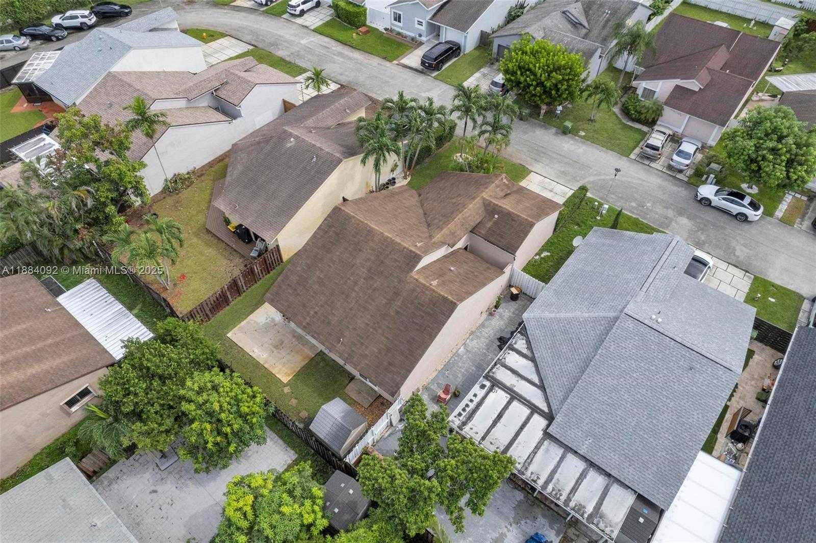 Small Image of 930 SOUTH WEST 108TH AVE, Pembroke Pines Number 42