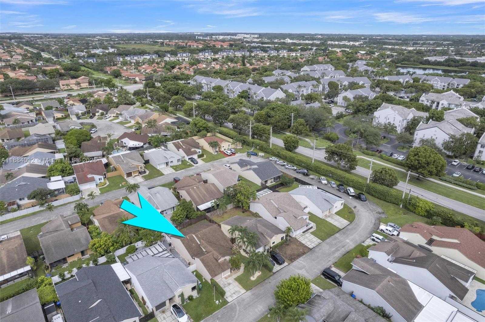 Small Image of 930 SOUTH WEST 108TH AVE, Pembroke Pines Number 45