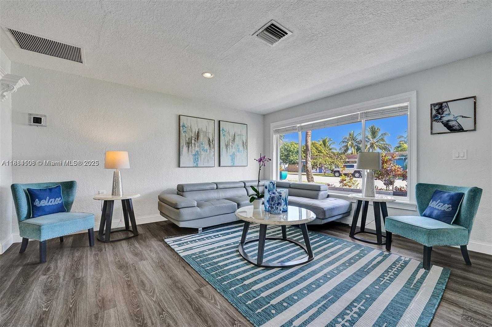 Small Image of 3730 SOUTH WEST 47TH CT, Dania Beach Number 10