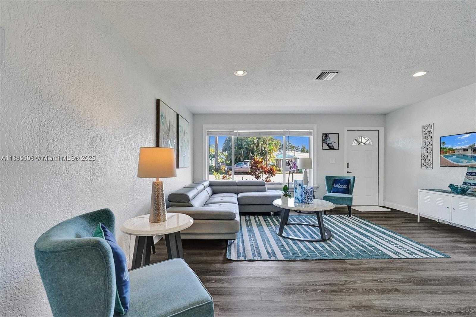 Small Image of 3730 SOUTH WEST 47TH CT, Dania Beach Number 12