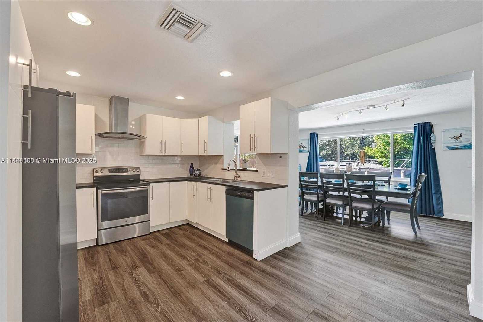 Small Image of 3730 SOUTH WEST 47TH CT, Dania Beach Number 17