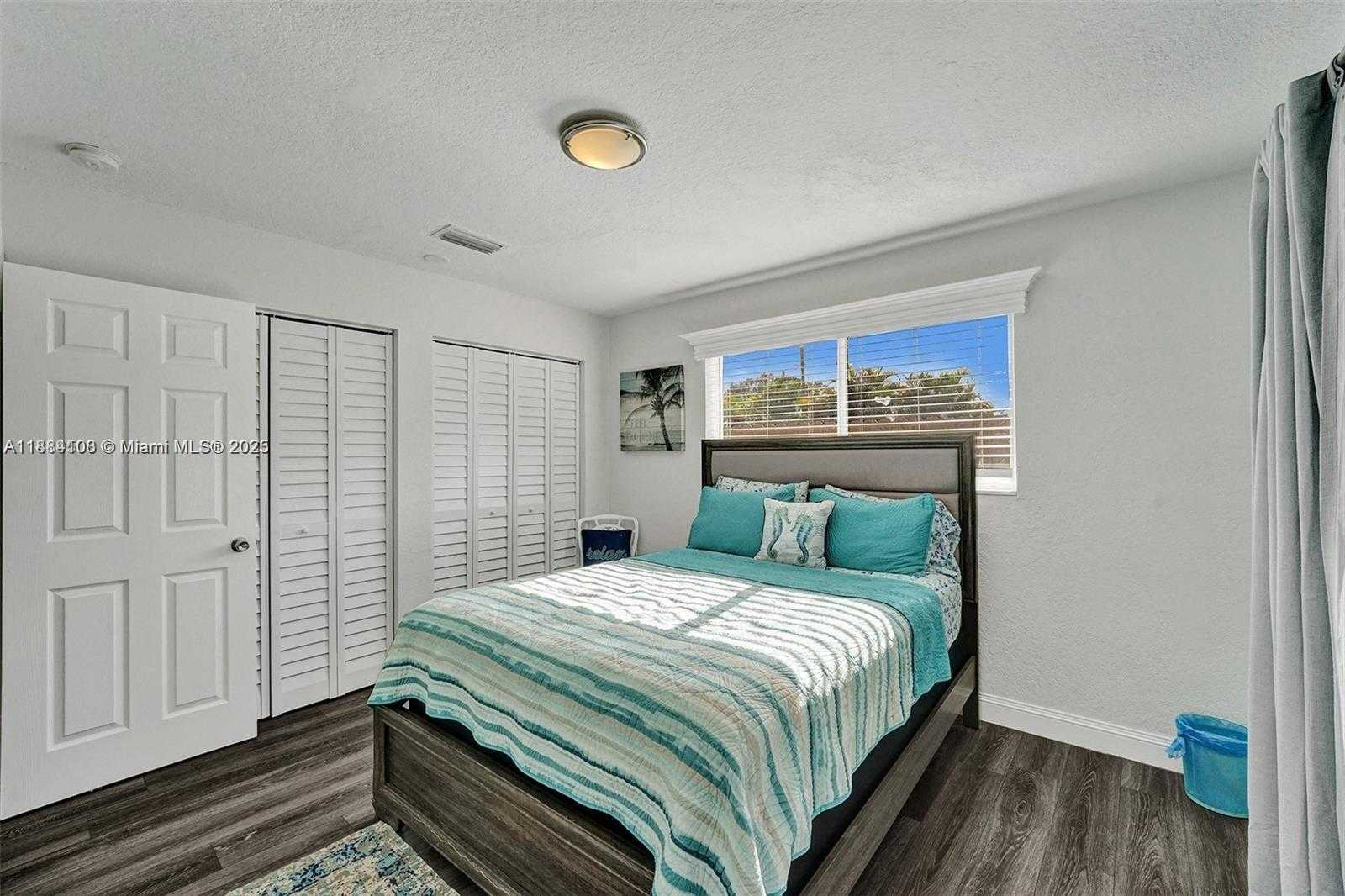 Small Image of 3730 SOUTH WEST 47TH CT, Dania Beach Number 32