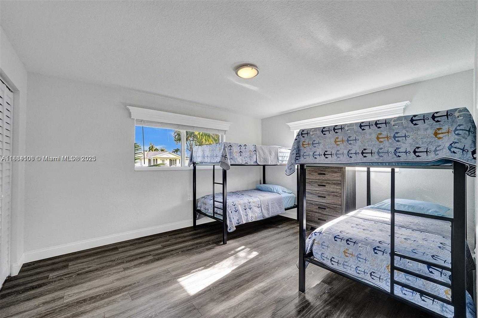 Small Image of 3730 SOUTH WEST 47TH CT, Dania Beach Number 36