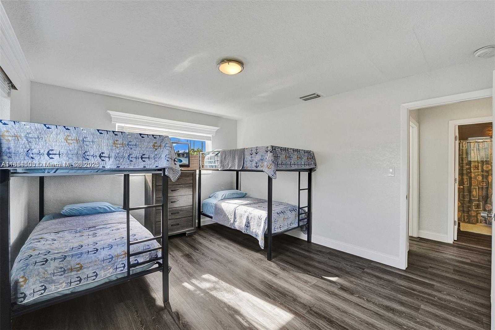Small Image of 3730 SOUTH WEST 47TH CT, Dania Beach Number 38