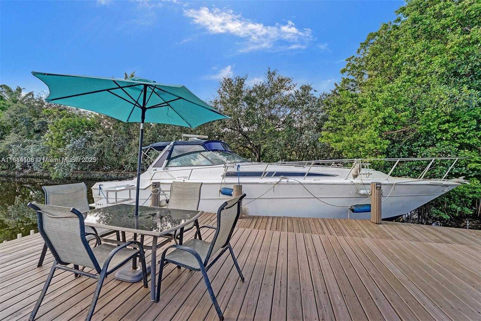 Small Image of 3730 SOUTH WEST 47TH CT, Dania Beach Number 54