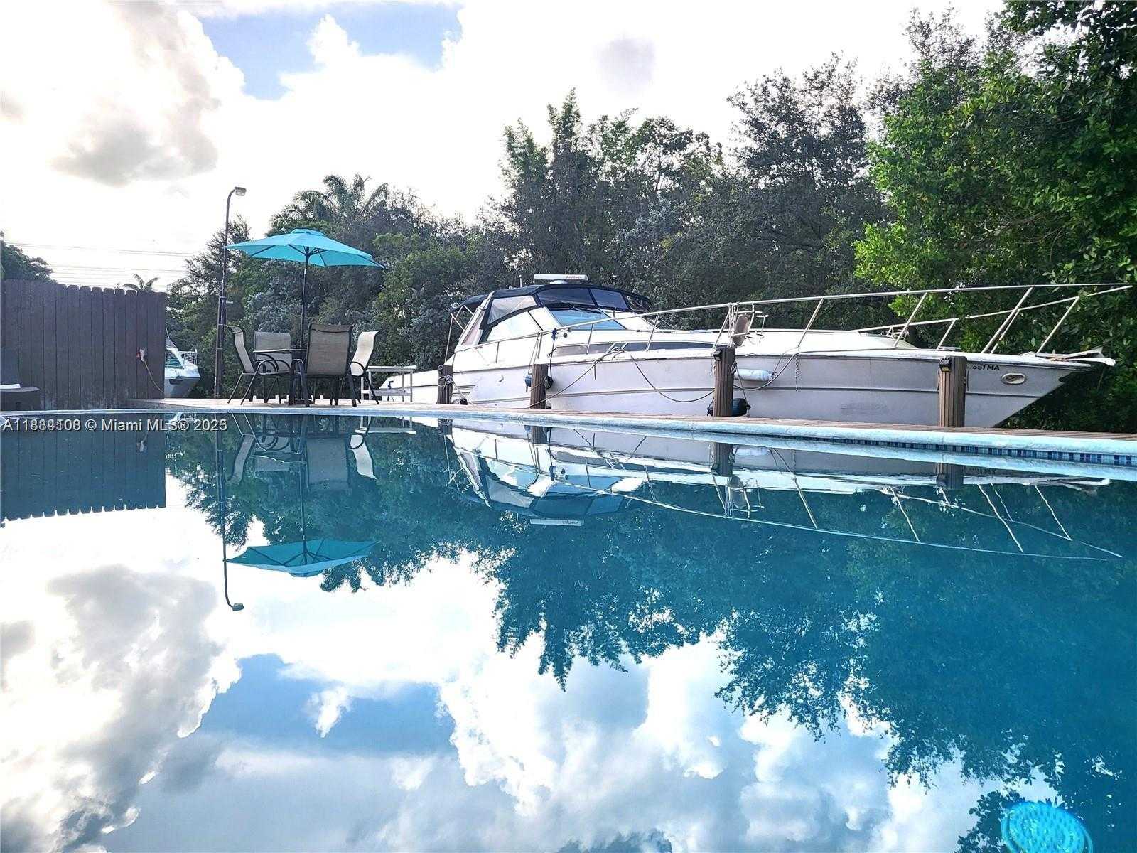 Small Image of 3730 SOUTH WEST 47TH CT, Dania Beach Number 57