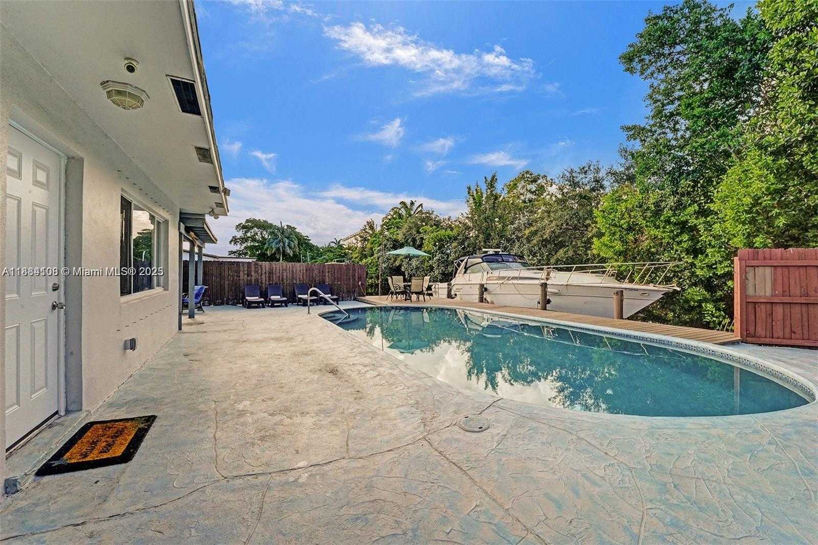Small Image of 3730 SOUTH WEST 47TH CT, Dania Beach Number 60
