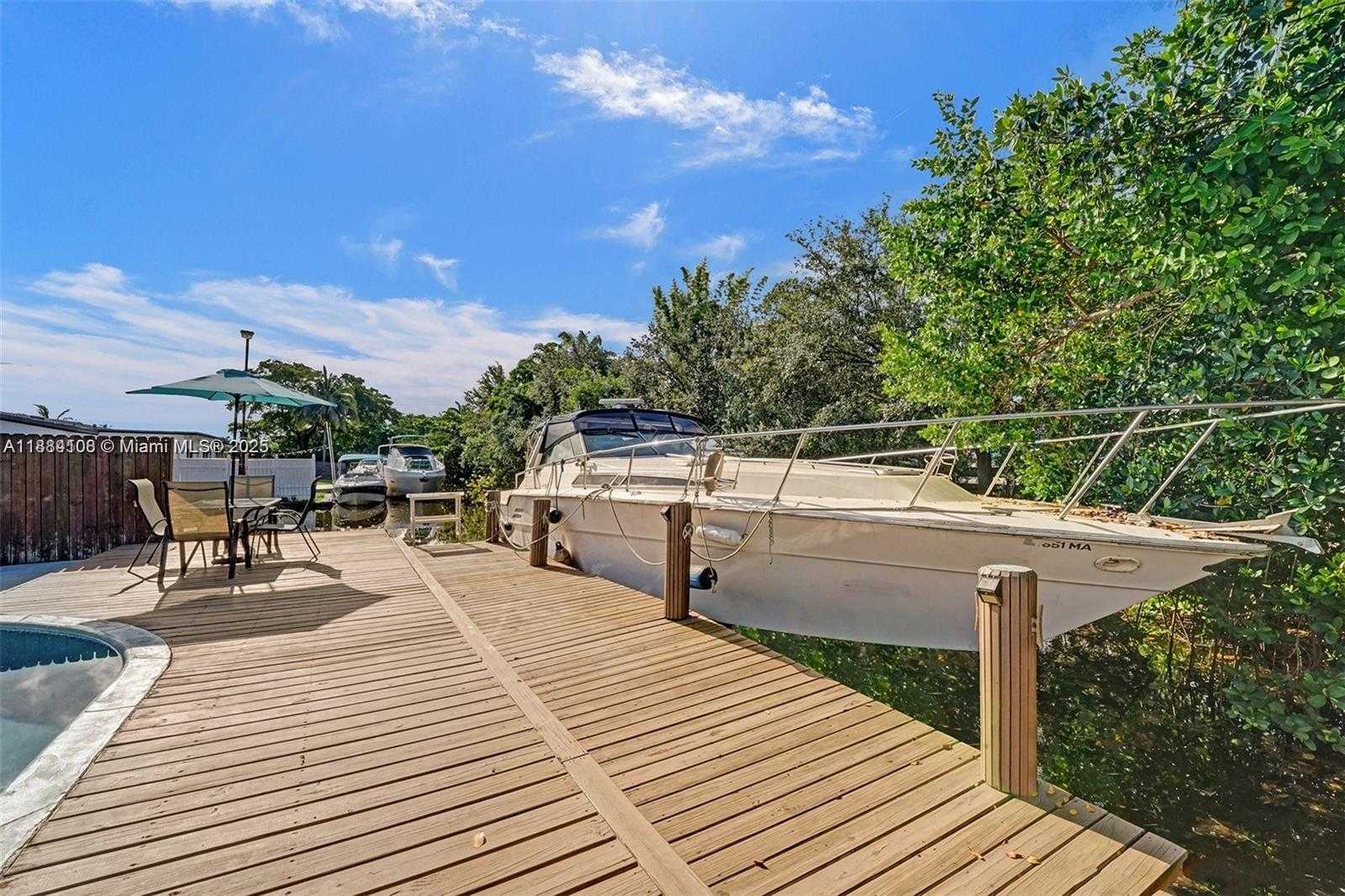 Small Image of 3730 SOUTH WEST 47TH CT, Dania Beach Number 68