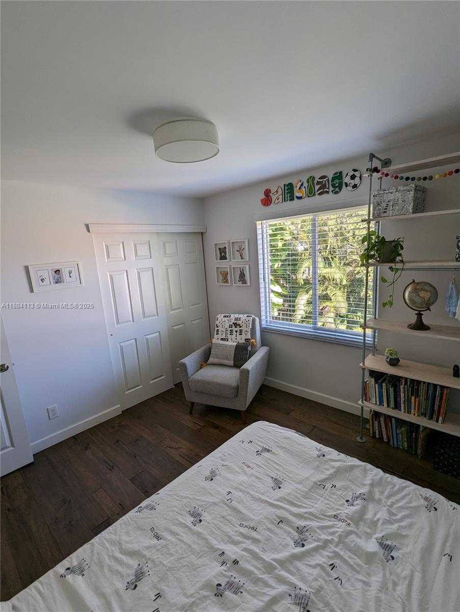 Small Image of 16005 OPAL CREEK DR, Weston Number 23