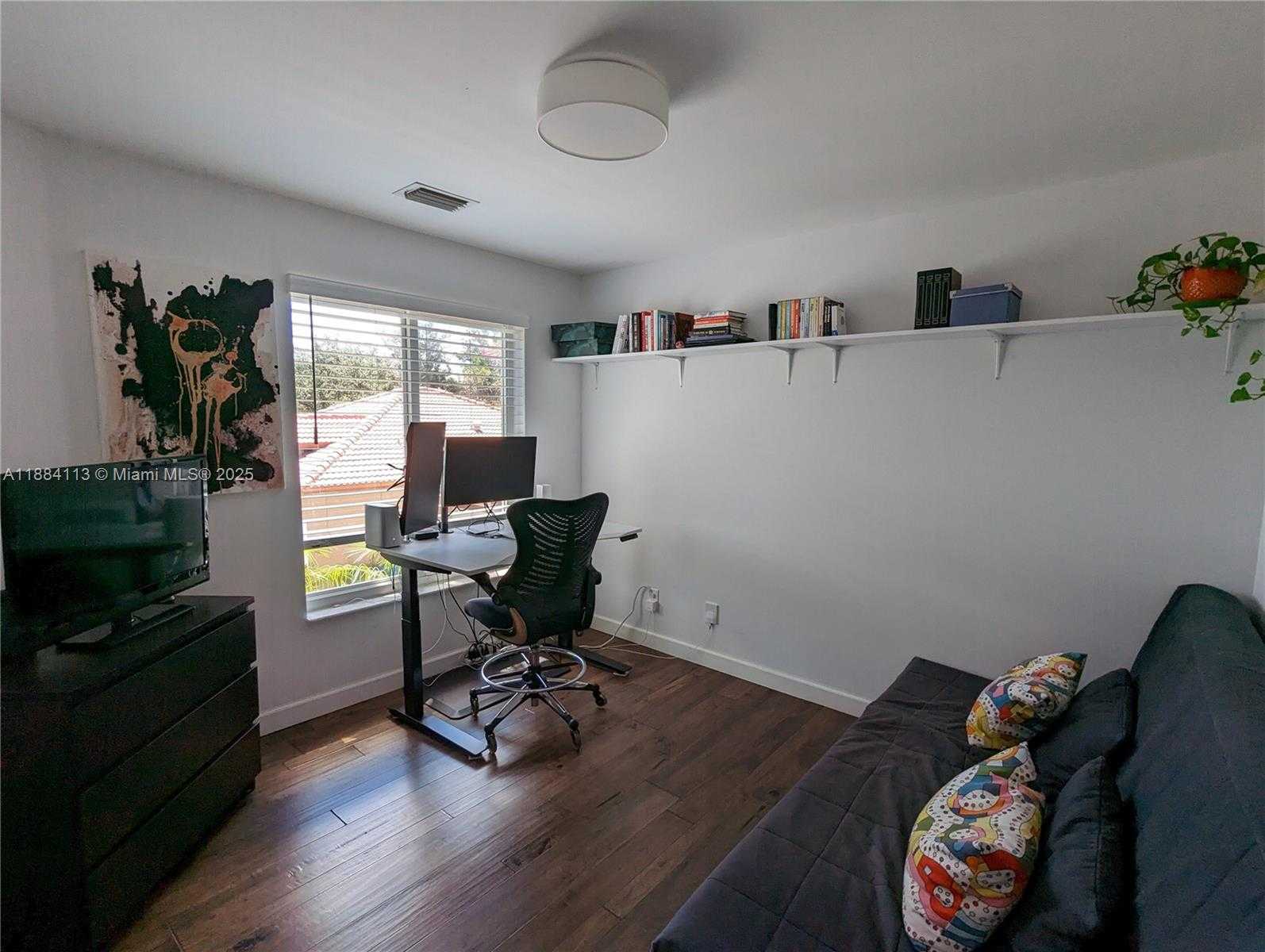 Small Image of 16005 OPAL CREEK DR, Weston Number 31