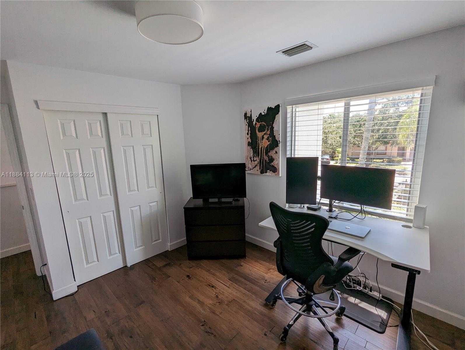 Small Image of 16005 OPAL CREEK DR, Weston Number 32