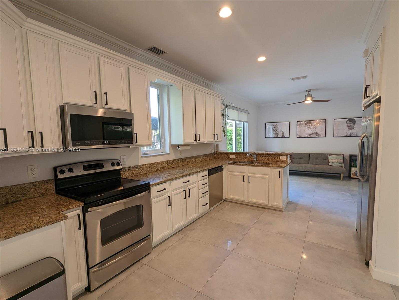 Small Image of 16005 OPAL CREEK DR, Weston Number 9