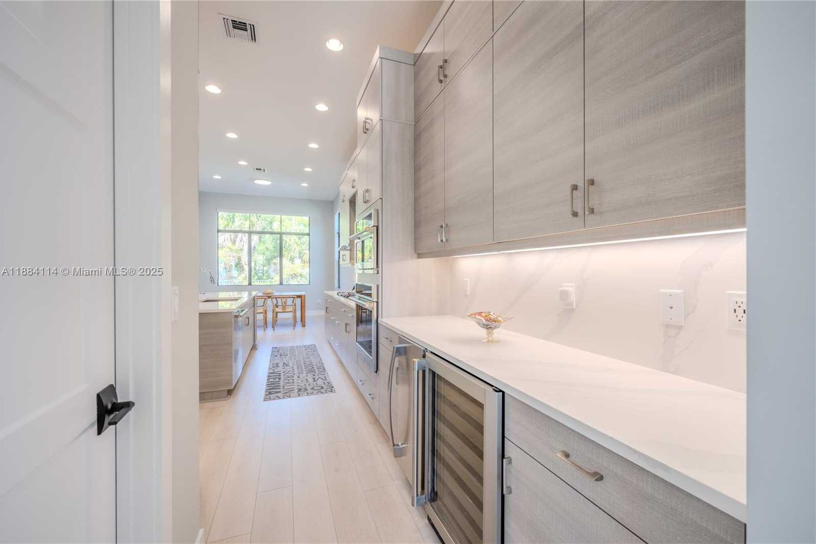 Small Image of 13402 ARTISAN CIR, Palm Beach Gardens Number 12