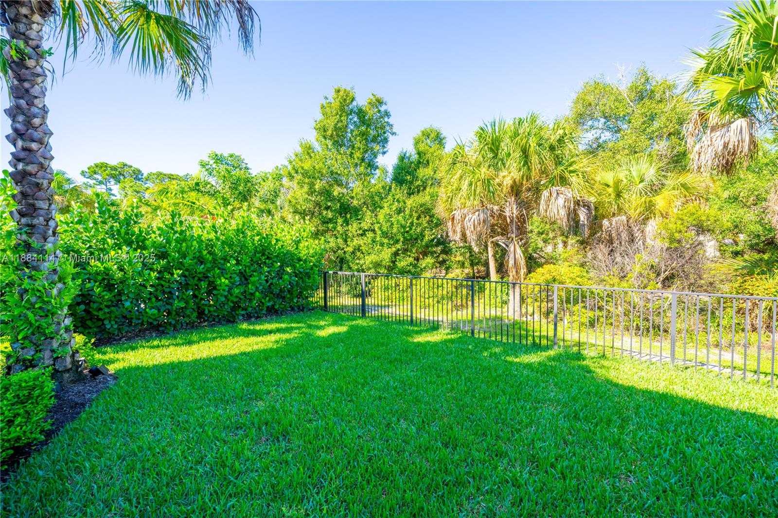 Small Image of 13402 ARTISAN CIR, Palm Beach Gardens Number 32