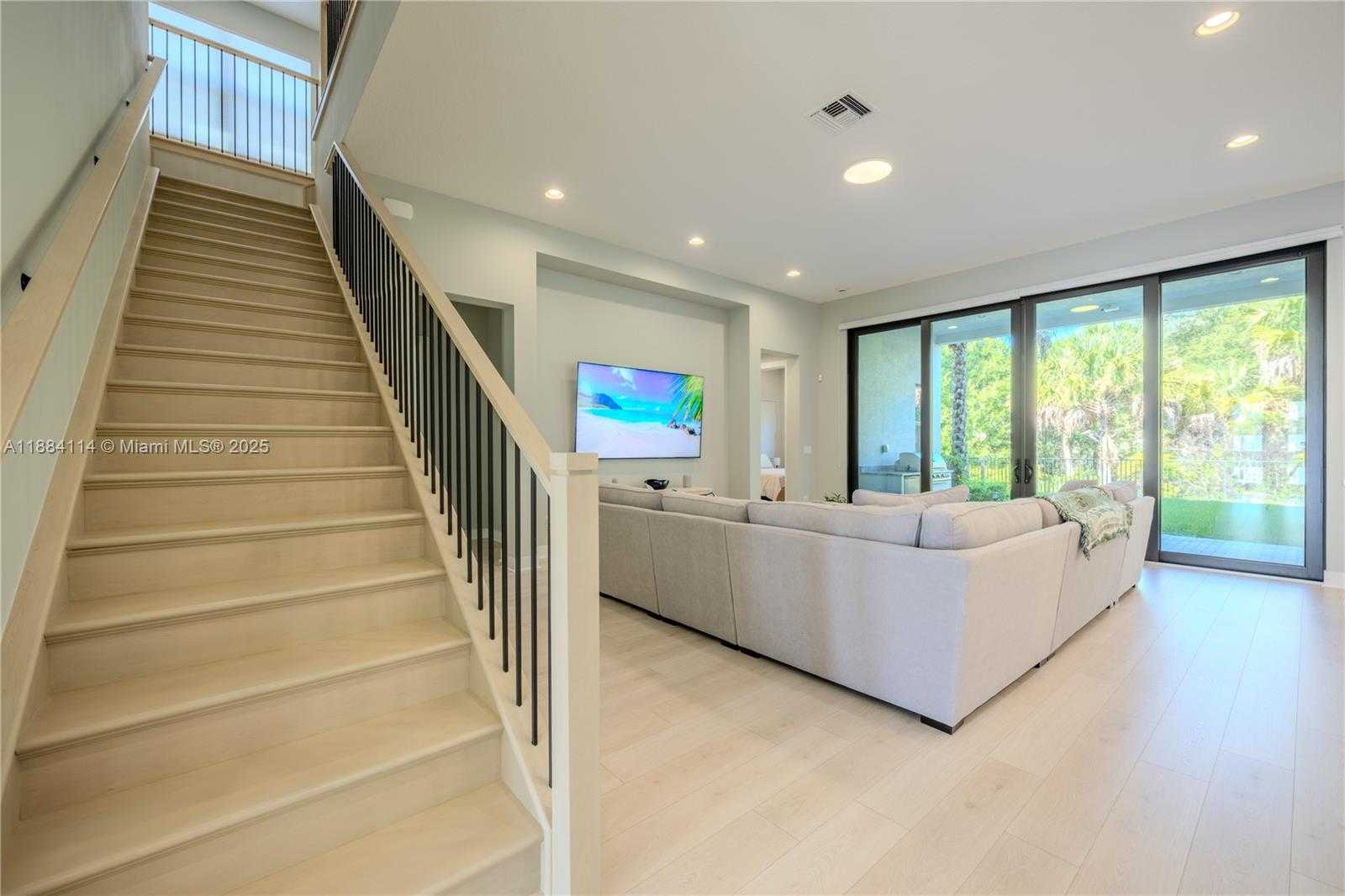 Small Image of 13402 ARTISAN CIR, Palm Beach Gardens Number 45
