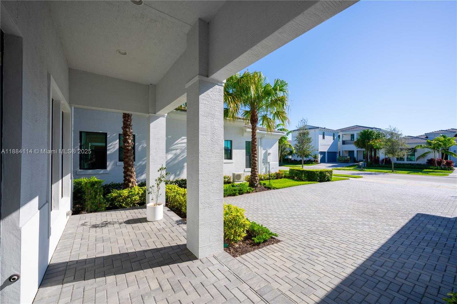 Small Image of 13402 ARTISAN CIR, Palm Beach Gardens Number 5